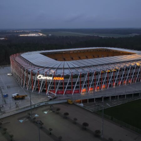 CHORTEN ARENA NAPISY ŚWIECĄCE